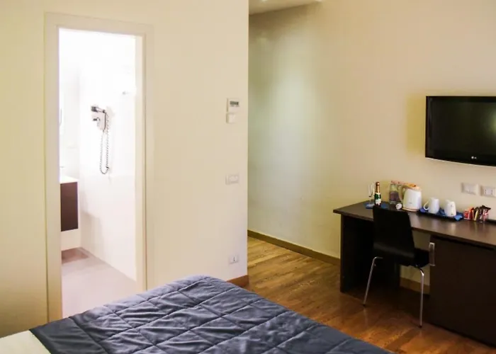 Armony Suites Pensión Roma